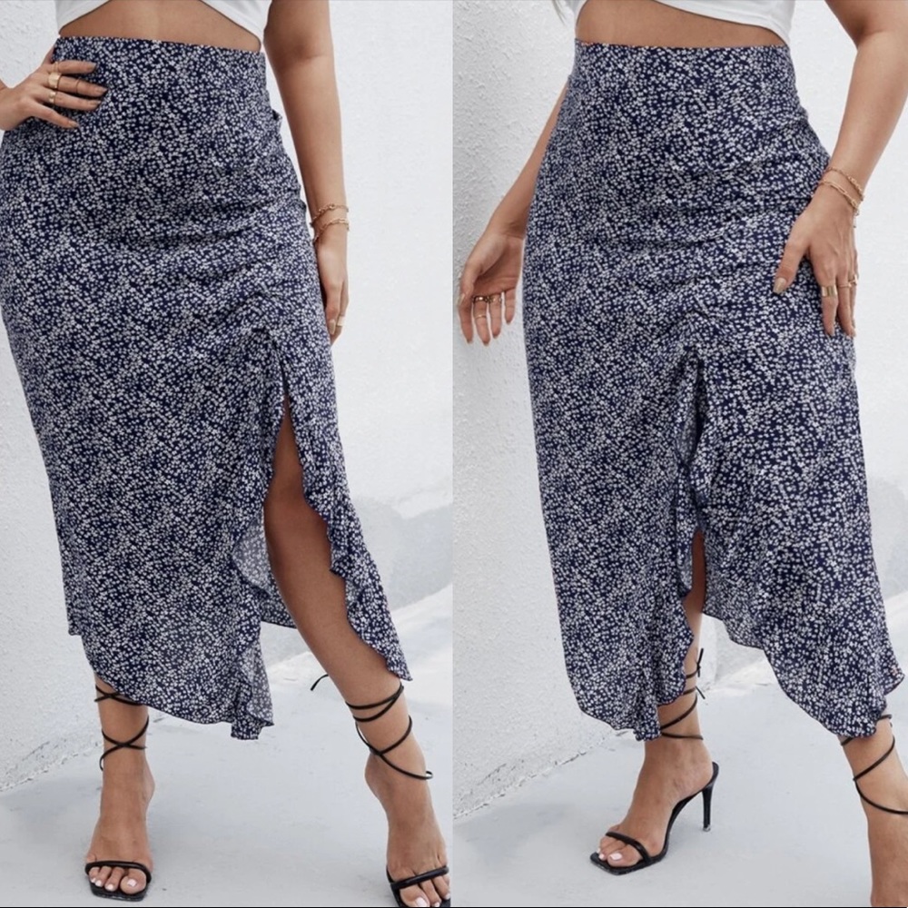 Boho plus size ruffle maxi skirt- BLUE - Picture 1 of 3